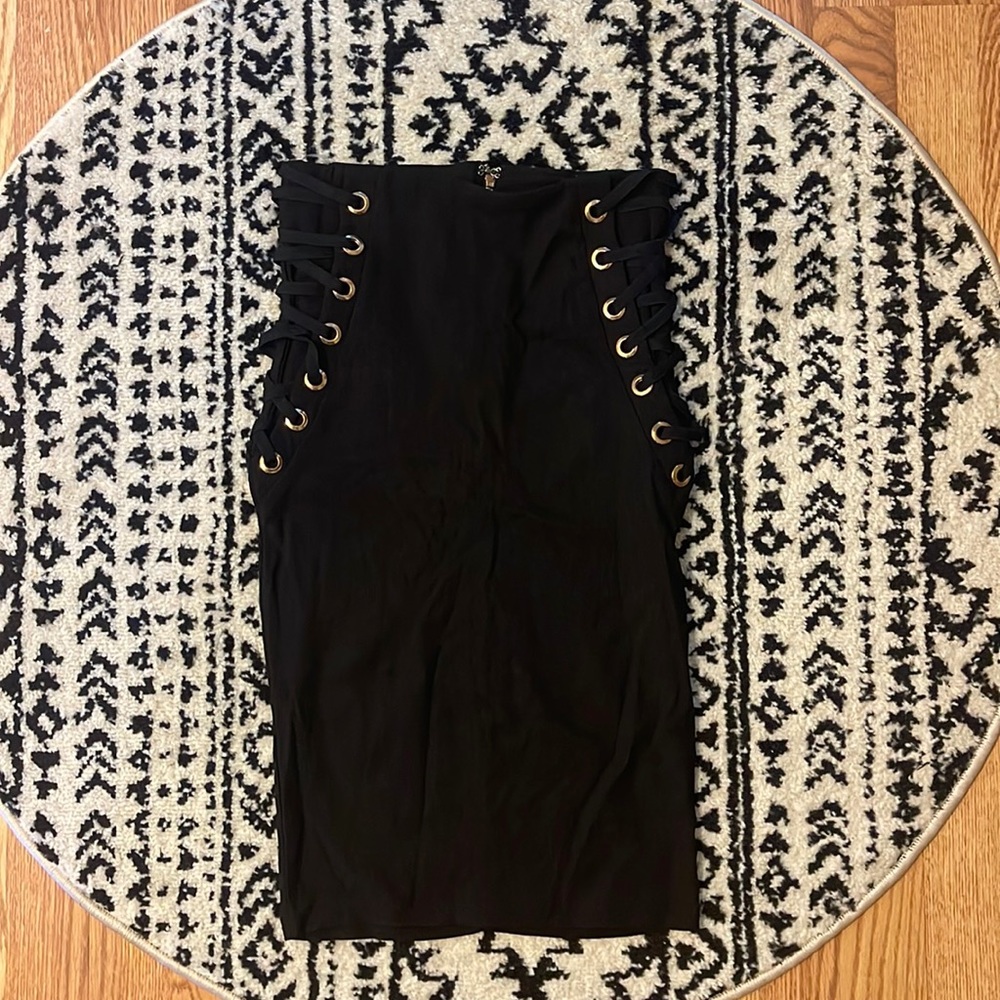 Windsor- Black Pencil Skirt